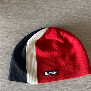 Eisbar Knut Hat